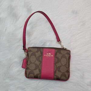 COACH Corner Zip Wristlet In Signature Canvas Khaki / Dahlia